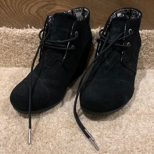 TOMS Black Wedge Booties